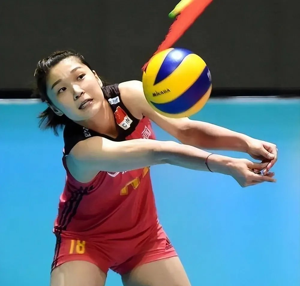 中国队险胜法国队,梁靖崑关键制胜 中国队险胜法国队,梁靖崑关键制胜