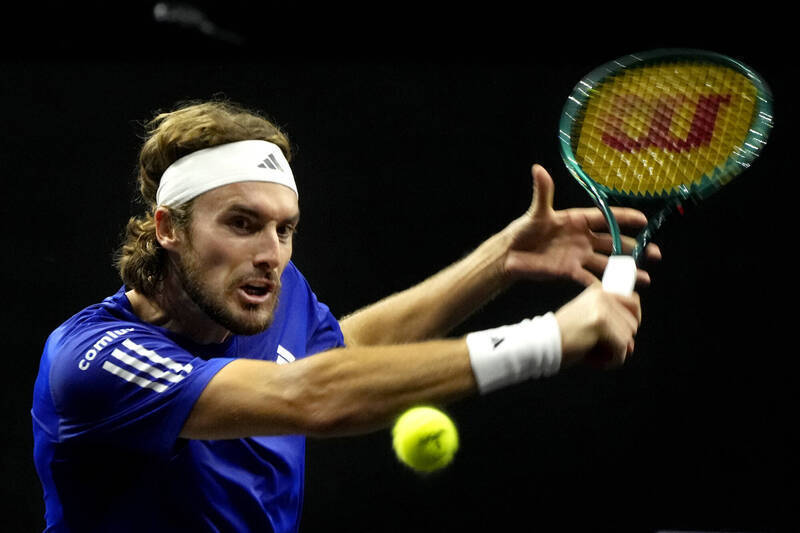 温网横扫拉沃尔杯,西西帕斯关键制胜 温网横扫拉沃尔杯,西西帕斯关键制胜