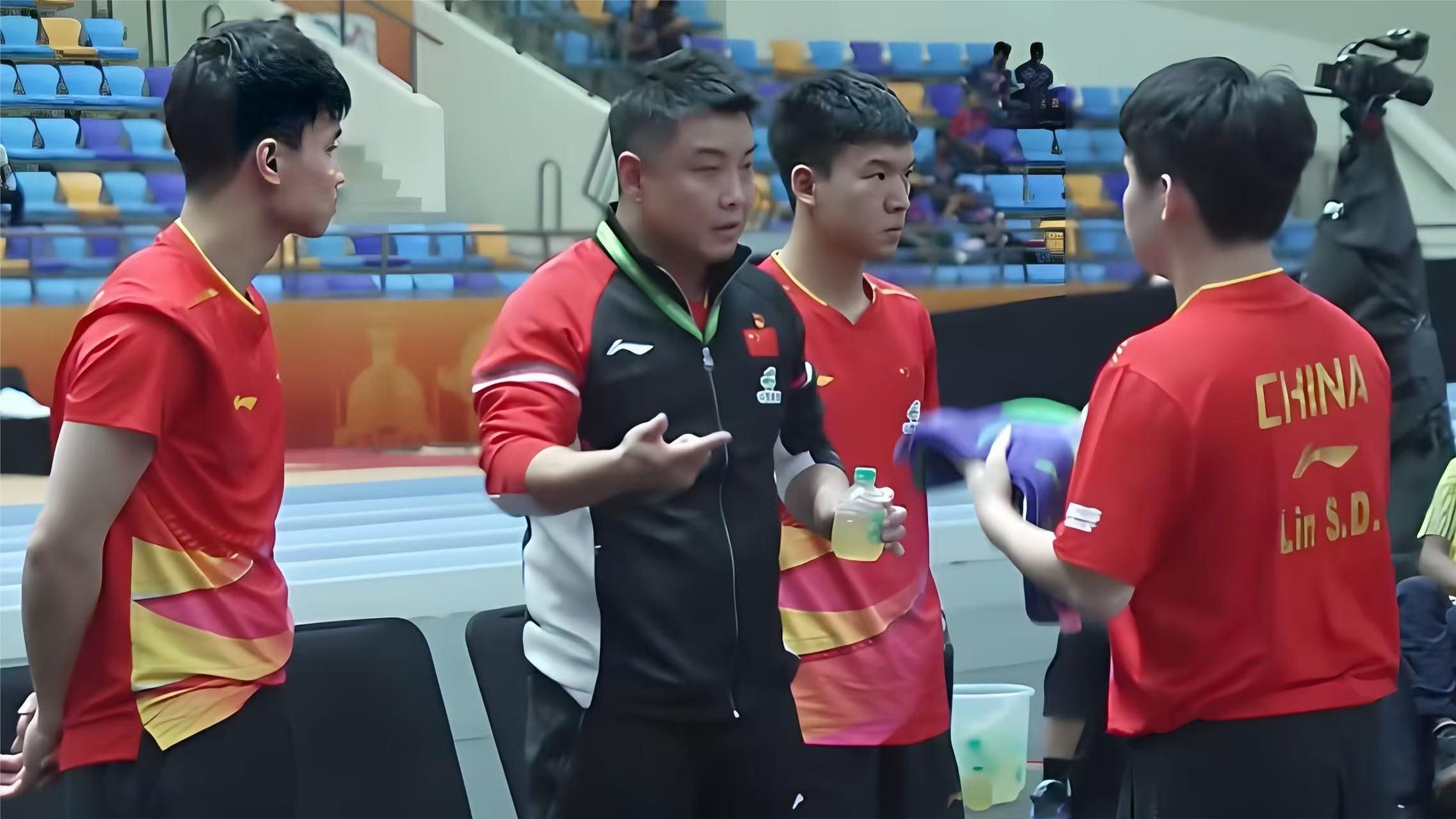 英国乒乓球队横扫奥地利乒乓球队，王皓完成帽子戏法