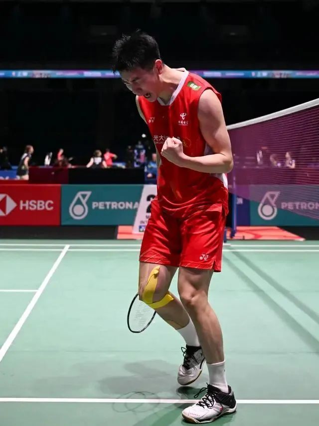 韩国队横扫马来西亚队，桃田贤斗统治全场