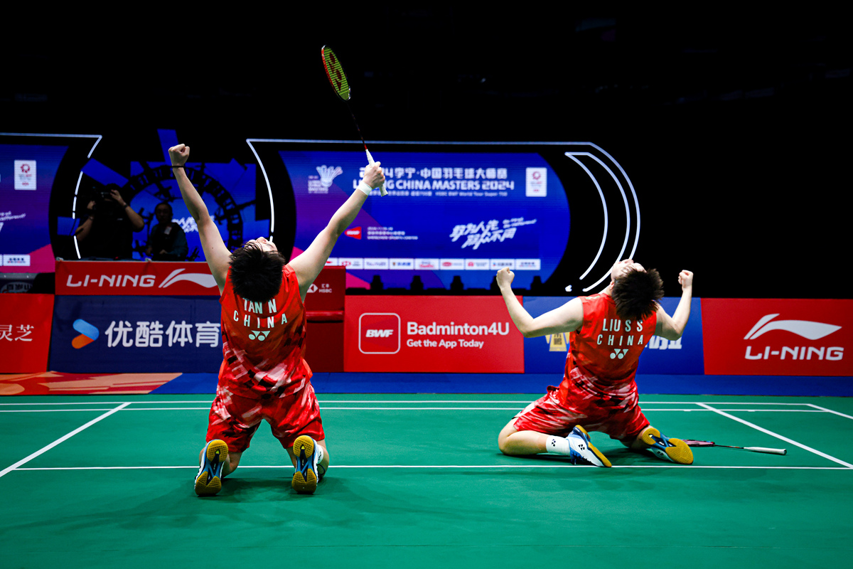 泰国羽毛球队鏖战中国羽毛球队，林丹高光表现