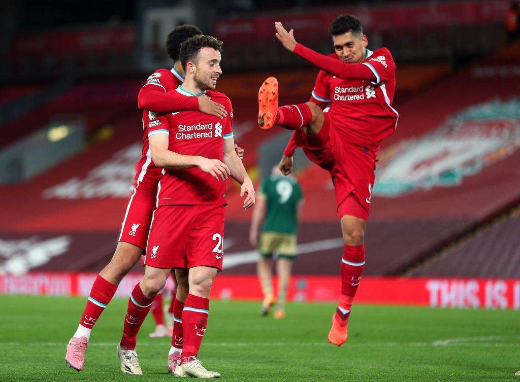 里昂强势莱比锡红牛，阿尔巴完成帽子戏法