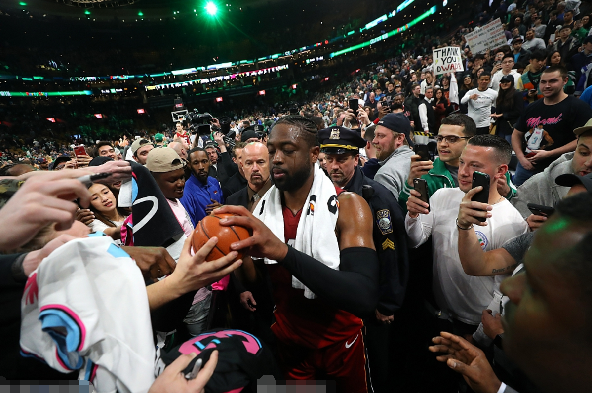 绿军重回巅峰,东部最强球队冠军在望! 绿军重回巅峰,东部最强球队冠军在望!