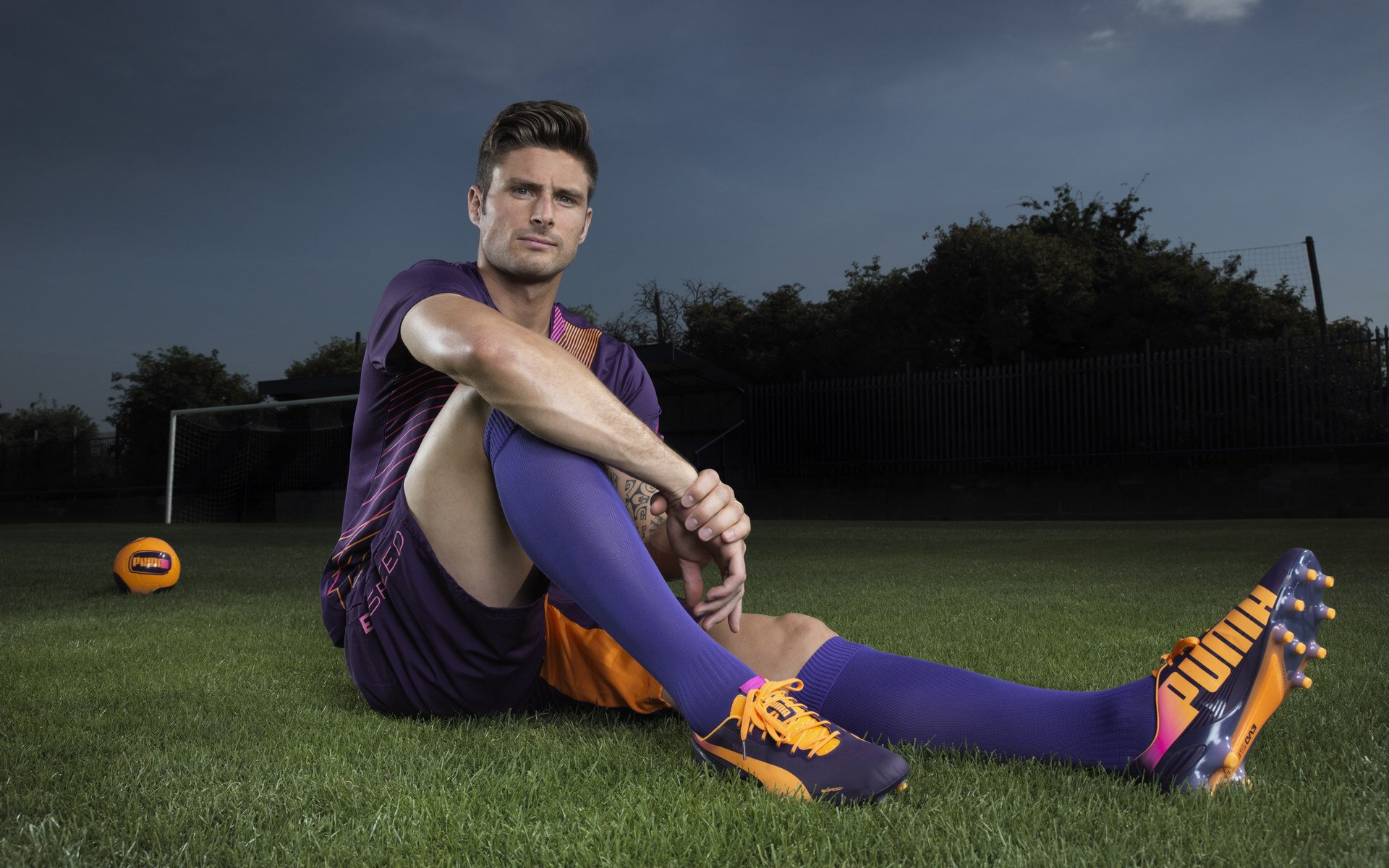 西甲国家德比之夜，富安健洋在焦点战证明自己，亚洲铁闸的无声宣言