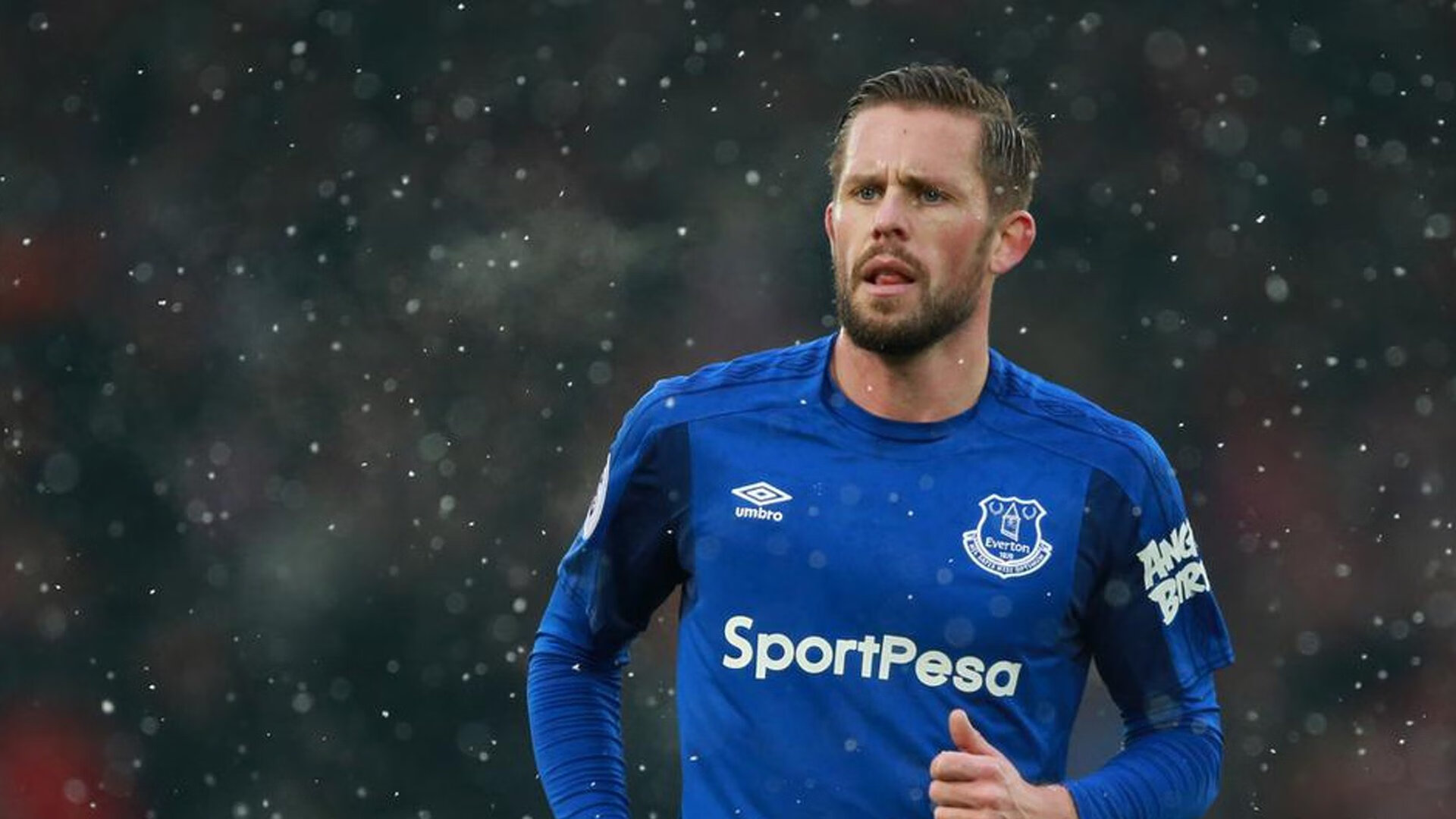 楚阿梅尼惊天远射刷新纪录,国际米兰逆境逆转希腊劲旅